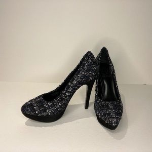 Tory Burch Peggy platform pumps Sz 6
